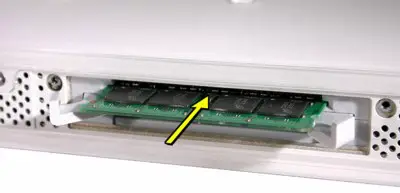 Inserting RAM SO-DIMM into the bottom slot