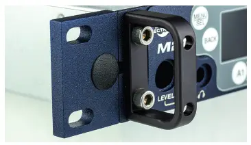 LECTROSONICS-M2T-Digital-IEM-Transmitter-Fig- (43)