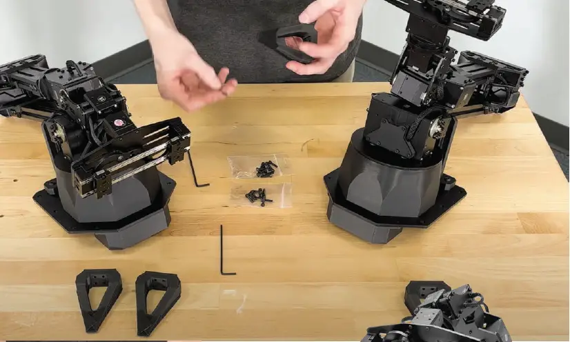 Trossen-Robotics-Aloha-Mobile-Robotic-Machine-Learning-Kit-image (17)