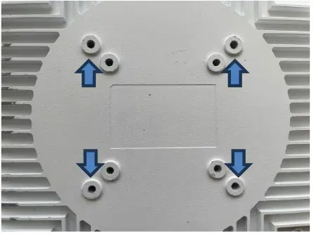 EVEREST NETWORKS AP750NRe Wireless Access Point - Third‐Party Mounting System Installation