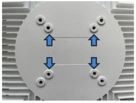 EVEREST NETWORKS AP750NRe Wireless Access Point - Third‐Party Mounting System Installation
