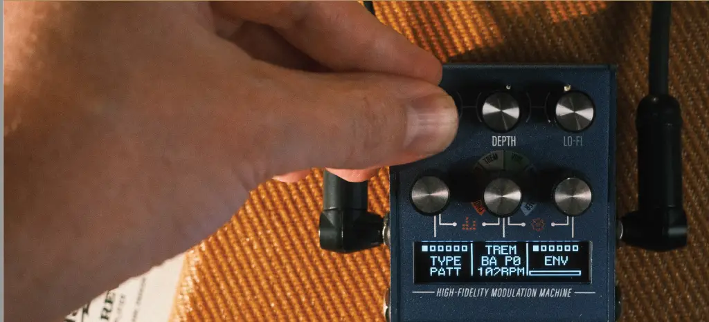 WALRUS-AUDIO-M1_MKII-Powerful-Multi-Function-Modulation-Machine-FIG (12)